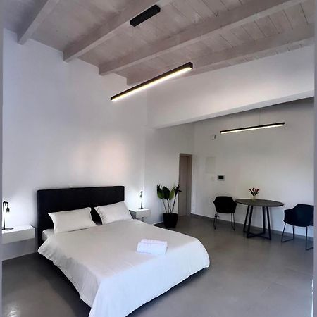 Abuelo Apartment II Artémida Eksteriør bilde