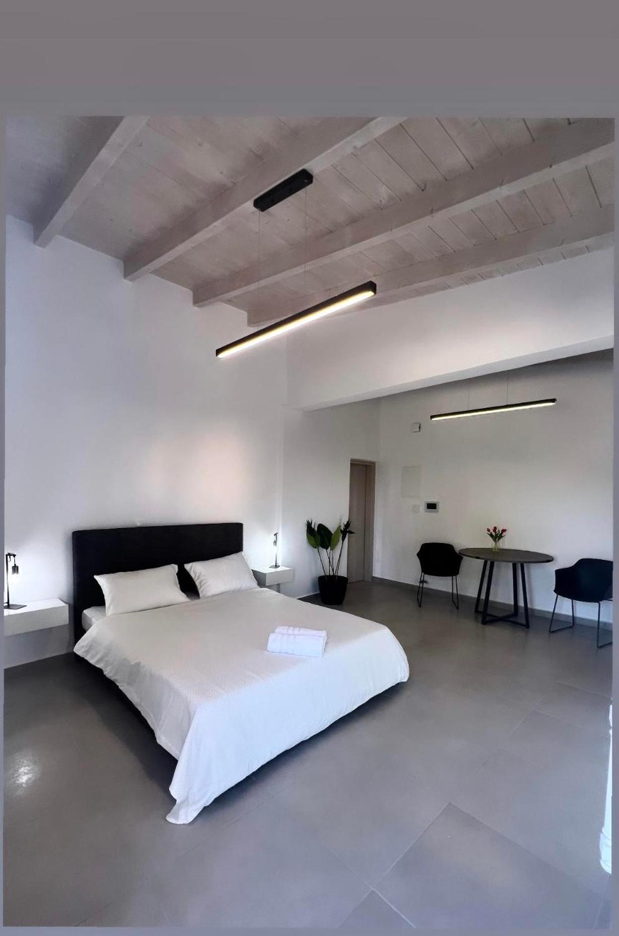 Abuelo Apartment II Artémida Eksteriør bilde